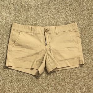 American Eagle 3” Khaki Shorts